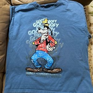 This is a Goofy print t-shirt.